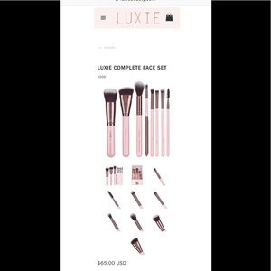 LUXIE • Complete Face Set Rose Gold Makeup Brushes